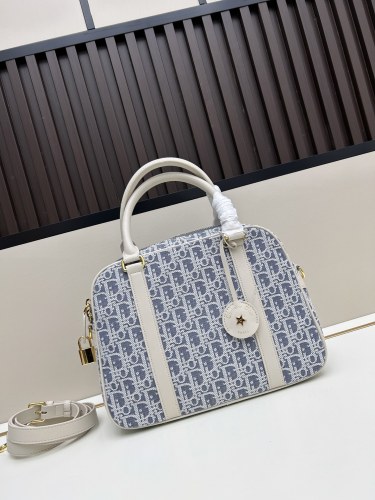 Dior New Classic Logo Padlock Crossbody Bag Bowling Bag Size: 31 x 22.5 x 11.5 CM