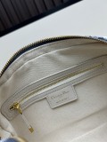 Dior New Classic Logo Padlock Crossbody Bag Bowling Bag Size: 25 x 16 x 9.5 CM