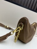 Prada New Classic Triangle Logo Sports Style Nylon Crescent Bag Chain Bag Size: 30x15x9 CM