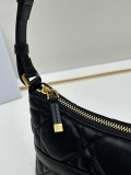 Dior New Classic Mini Shoulder Dumpling Bag Size: 19.5x14x7 CM