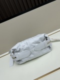 Dior New Classic Soft Diamond Grid Hobo Bag Shoulder Bag Size: 26 x 15 x 14 CM
