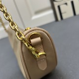 Prada New Versatile Nylon Underarm Bag Chain Bag Size: 30X13.5X6 CM