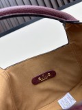 Gucci New Classic Softbit Leather Handbag or Cross Bag Size: 27.5X21X16 CM