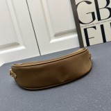Prada New Versatile Nylon Underarm Bag Chain Bag Size: 30X13.5X6 CM