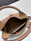 Gucci New Classic Softbit Leather Handbag or Cross Bag Size: 27.5X21X16 CM