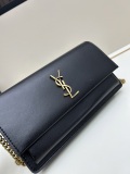 Yves Saint Laurent New Classic Chain Bag Crossbody Bag Bag Size: 22x12x4 CM