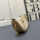 Prada New Versatile Nylon Underarm Bag Chain Bag Size: 30X13.5X6 CM