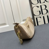 Prada New Versatile Nylon Underarm Bag Chain Bag Size: 30X13.5X6 CM