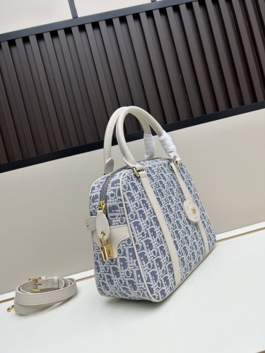 Dior New Classic Logo Padlock Crossbody Bag Bowling Bag Size: 31 x 22.5 x 11.5 CM
