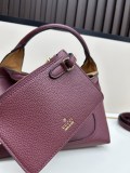 Gucci New Classic Softbit Leather Handbag or Cross Bag Size: 27.5X21X16 CM