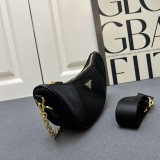 Prada New Versatile Nylon Underarm Bag Chain Bag Size: 30X13.5X6 CM