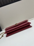 Yves Saint Laurent New Classic Chain Bag Crossbody Bag Bag Size: 22x12x4 CM