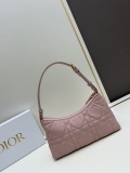 Dior New Classic Mini Shoulder Dumpling Bag Size: 19.5x14x7 CM