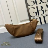 Prada New Versatile Nylon Underarm Bag Chain Bag Size: 30X13.5X6 CM