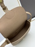 Dior New Retro Cowhide Tofu Bag Flip Shoulder Bag Size: 22 x18x7 CM