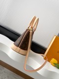 Louis Vuitton New Classic Versatile Vintage Handbag Crossbody Bag Size: 25 x 19 x 12 CM