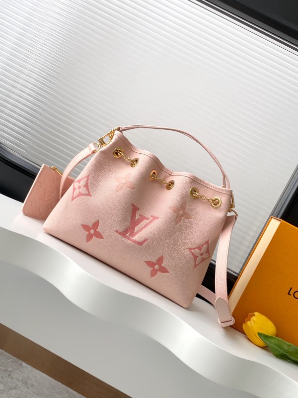 Louis Vuitton New Fashion Versatile Drawstring Handbag Crossbody Bag Size: 28 x 20 x 11.5 CM