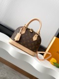 Louis Vuitton New Classic Versatile Vintage Handbag Crossbody Bag Size: 25 x 19 x 12 CM