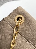 Louis Vuitton Classic S Padlock Chain Handheld Shoulder Bag Size: 27 x 14 x 42 CM