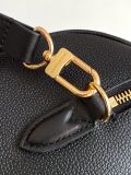 Louis Vuitton New Classic Versatile Embossed Logo Handbag Crossbody Bag Size: 25 x 19 x 15 CM