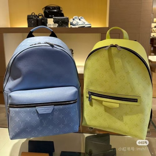Louis Vuitton Fashion Discovery Slim Backpack Size: 38 x 13 x 28 CM
