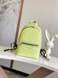 Louis Vuitton Fashion Discovery Slim Backpack Size: 38 x 13 x 28 CM