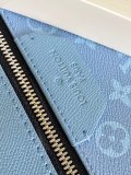 Louis Vuitton Fashion Discovery Slim Backpack Size: 38 x 13 x 28 CM