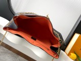 Louis Vuitton Classic S Padlock Chain Handheld Shoulder Bag Size: 27 x 14 x 42 CM
