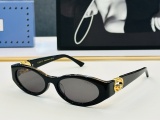 Gucci New Women's Classic Fashion Versatile Oval Sunglasses Size: 53-18-140