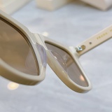 Prada New Classic Fashion Square Frame Sunglasses Size: 54-19-142