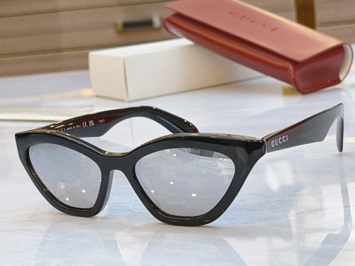 Gucci New Classic Fashion Cat Eye Sunglasses Size: 52-17-145