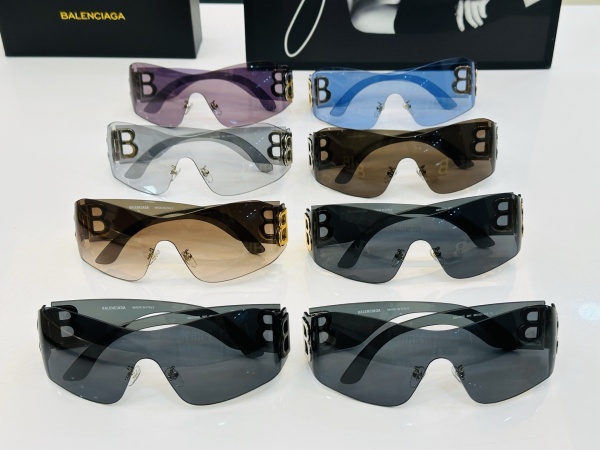 Balenciaga New Personalized Fashion Versatile Glasses Size: 99-01-115