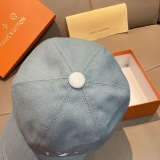 Louis Vuitton Classic Embroidered Logo Baseball Hat Couple Casual Duck Tongue Hat