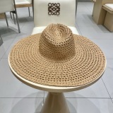 Louis Vuitton New Large Bbrimmed Hollow Grass Hat Sunscreen Beach Sunscreen Top Hat