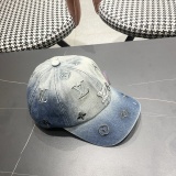 Louis Vuitton Fashion Embroidered Logo Baseball Hat Couple Versatile Duck Tongue Hat