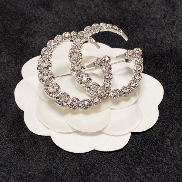 Gucci New Fashion Versatile Double G Diamond Set Brooch