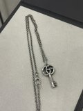 Gucci New Couple Fashion Double G Key Necklace
