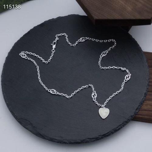 Gucci New Classic Interlocking G-Heart shaped Mother of Pearl Enamel Necklace