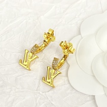 Louis Vuitton New Fashion Letter Crystal Small C-Ring Earrings Louis Vuitton New Fashion Letter Crystal Small C-Ring Earrings