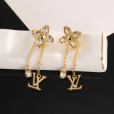 Louis Vuitton New Fashion Personalized Gold Clover Earrings