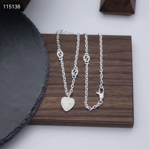 Gucci New Classic Interlocking G-Heart shaped Mother of Pearl Enamel Necklace
