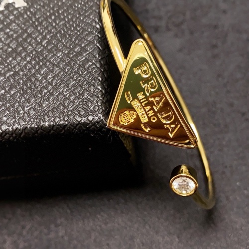 Prada New Fashion Versatile Triangle Vintage Gold Bracelet