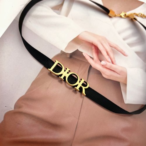 Dior New Classic Fashion Letter Necklace