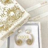Dior New Fashion Versatile Pearl Hollow Water Diamond Flower Ball Earrings