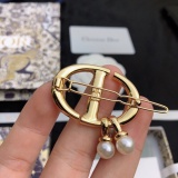 Dior New Fashion Pearl CD Hair Clip