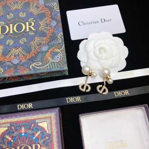 Dior New Fashion Full Diamond CD Earrings
