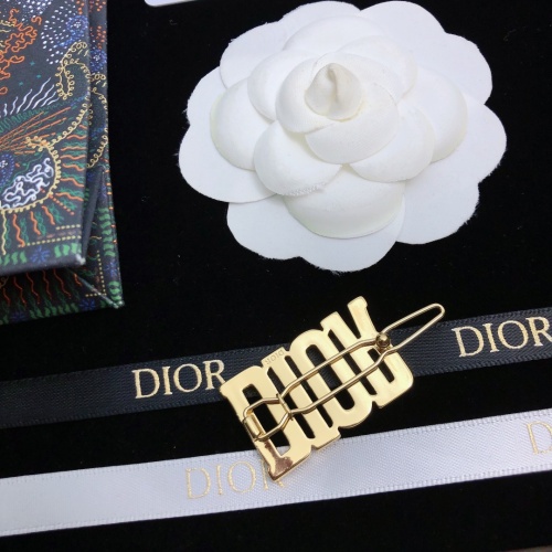 Dior Fashion Pearl Letter Hair Clip