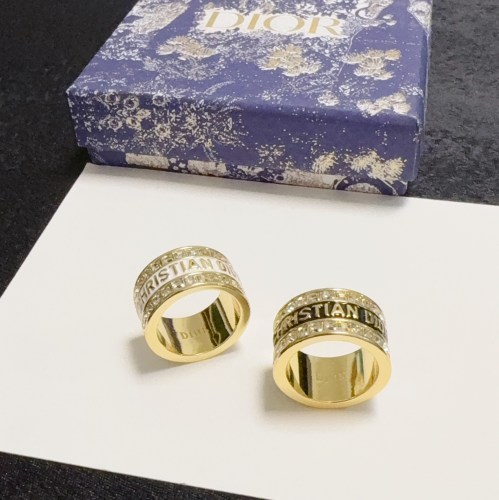 Dior New Fashion Versatile CD Letter Full Edge Diamond Ring