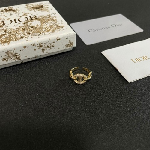 Dior New Classic Fashion CD Diamond Set Ring