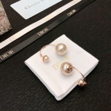 Dior New Fashion Versatile Pearl Earrings